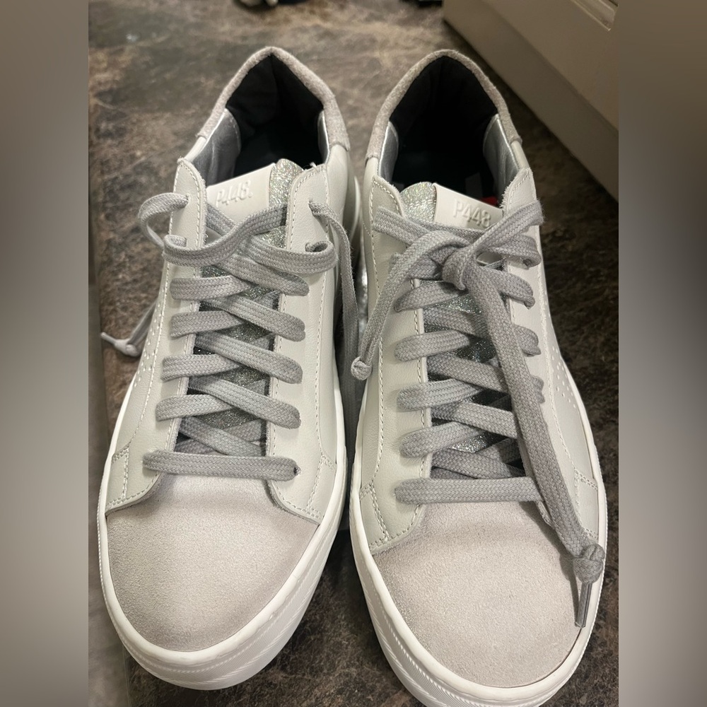 P448 Women’s Light Gray Low-Top Sneakers with Silver Glitter Tongue